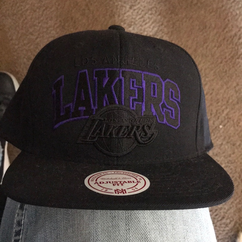 Blacked out Mitchell & ness Lakers SnapBack